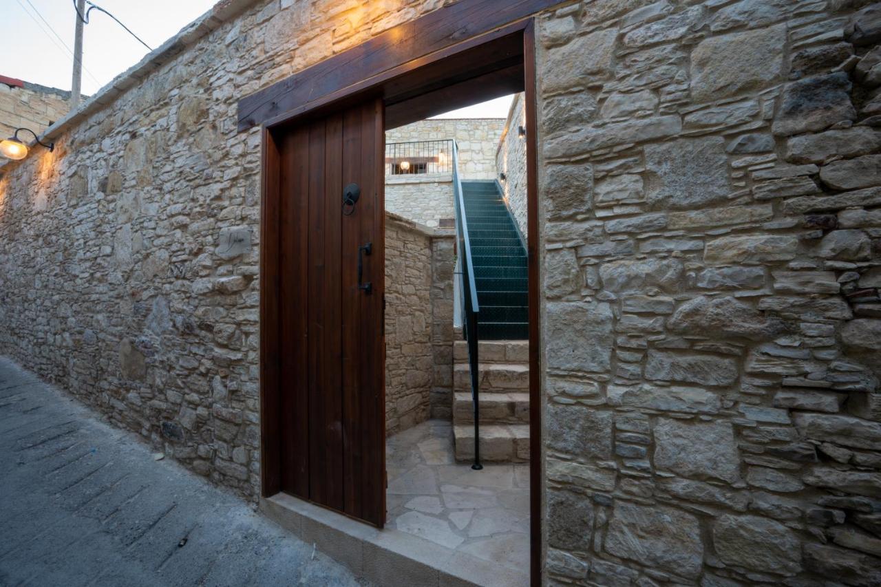 Eidyllio Luxury Suites Omodos Exterior photo