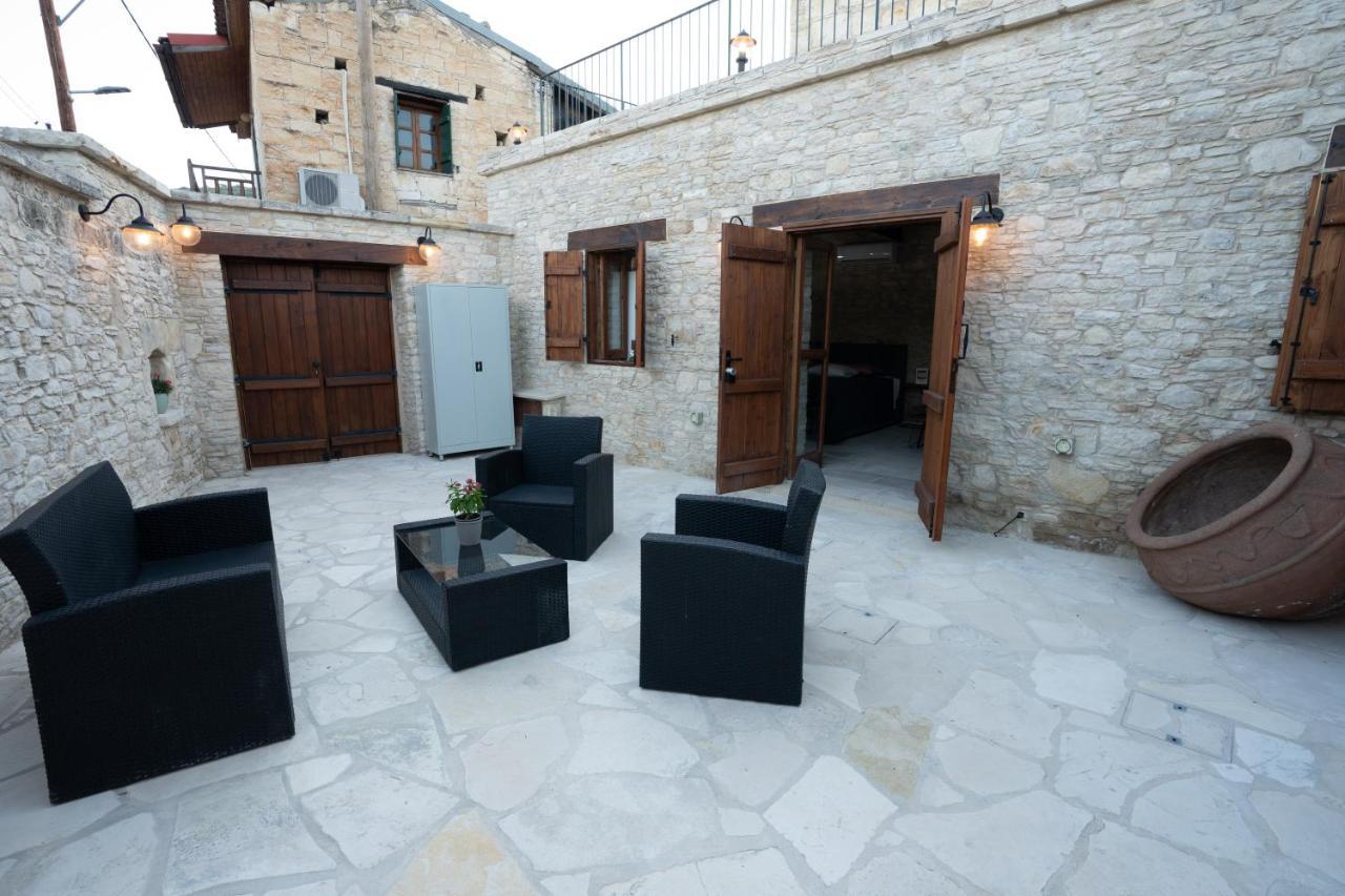 Eidyllio Luxury Suites Omodos Exterior photo