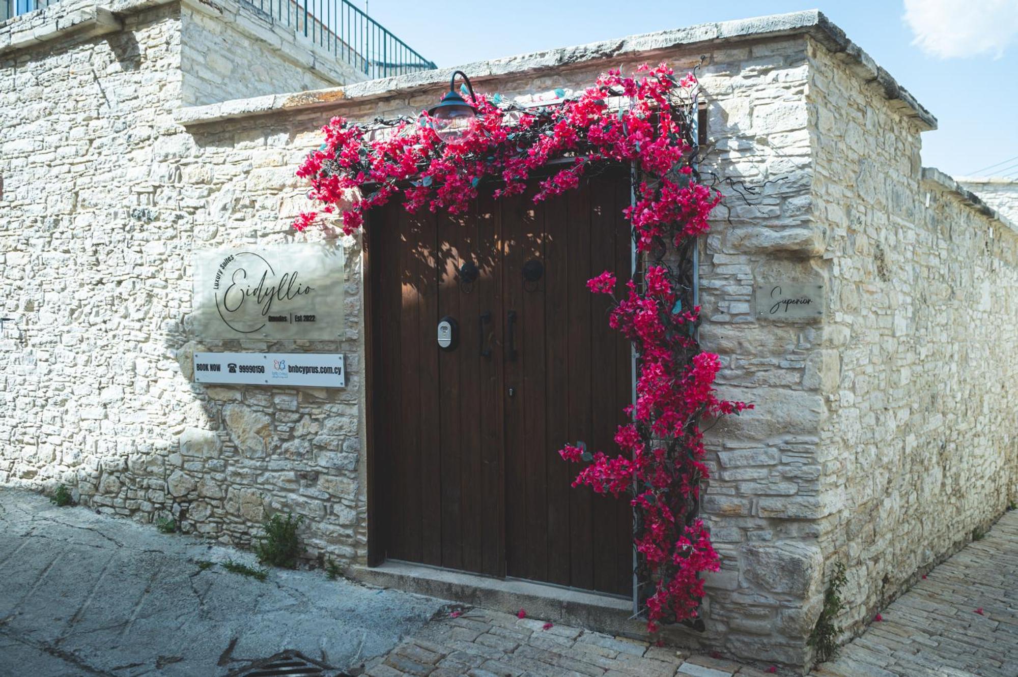Eidyllio Luxury Suites Omodos Exterior photo